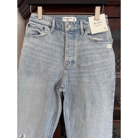 Abercrombie Jeans The Dad High Rise Curve Love, Ripped Wash 26/2S Distressed - Picture 12 of 14